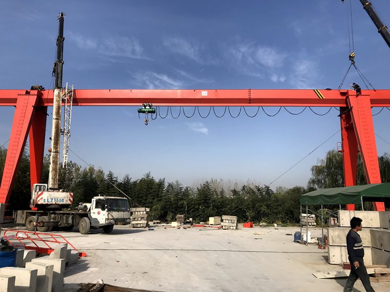 龍門(mén)起重機(jī)